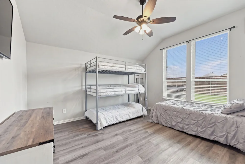 632 Steerman Court Saginaw, TX 76179