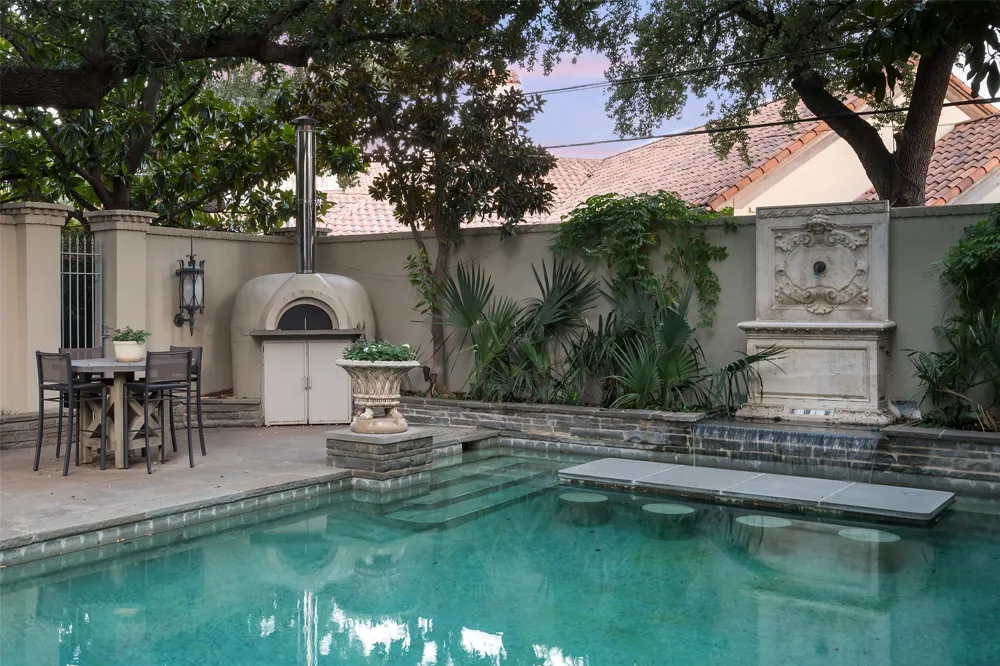 4009 Gillon Highland Park, TX 75205