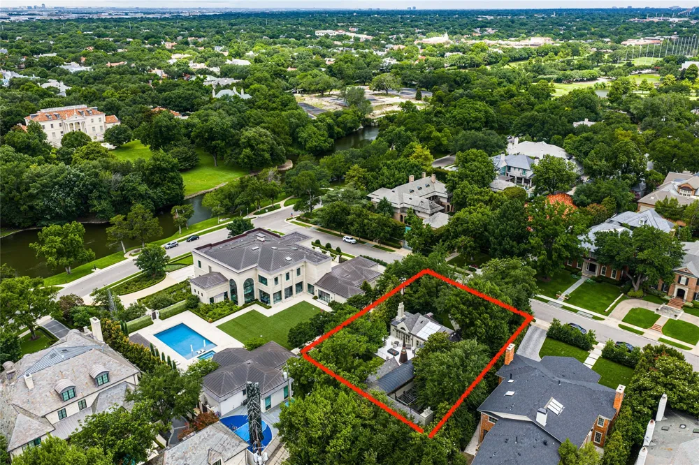 4009 Gillon Highland Park, TX 75205
