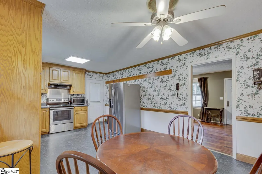 161 Academy Drive Pickens, SC 29671