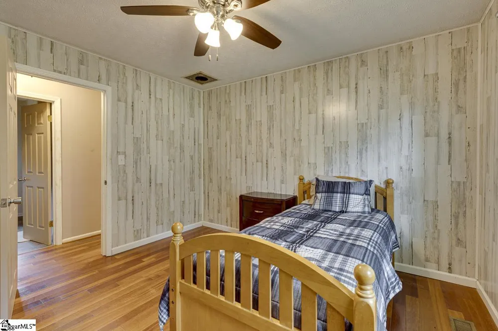 161 Academy Drive Pickens, SC 29671