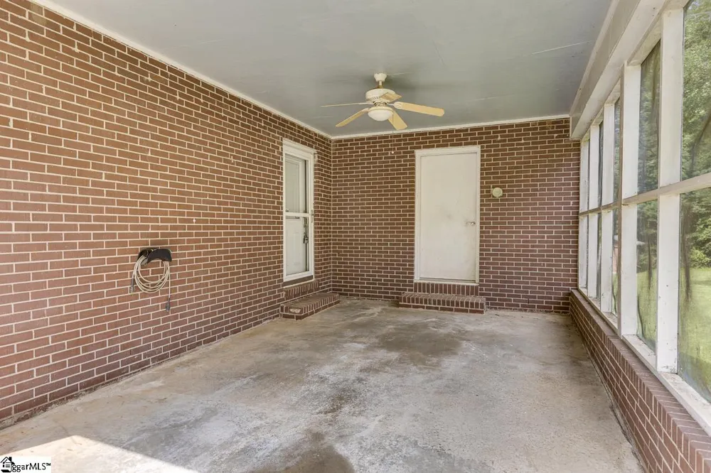 161 Academy Drive Pickens, SC 29671