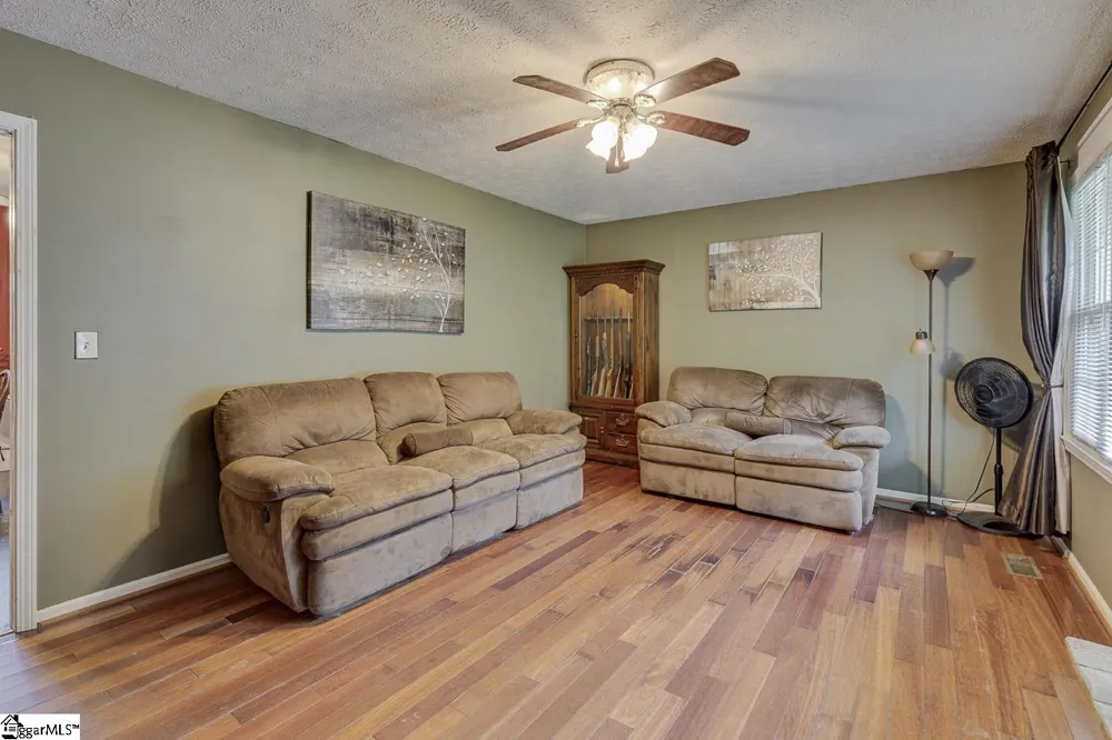 161 Academy Drive Pickens, SC 29671