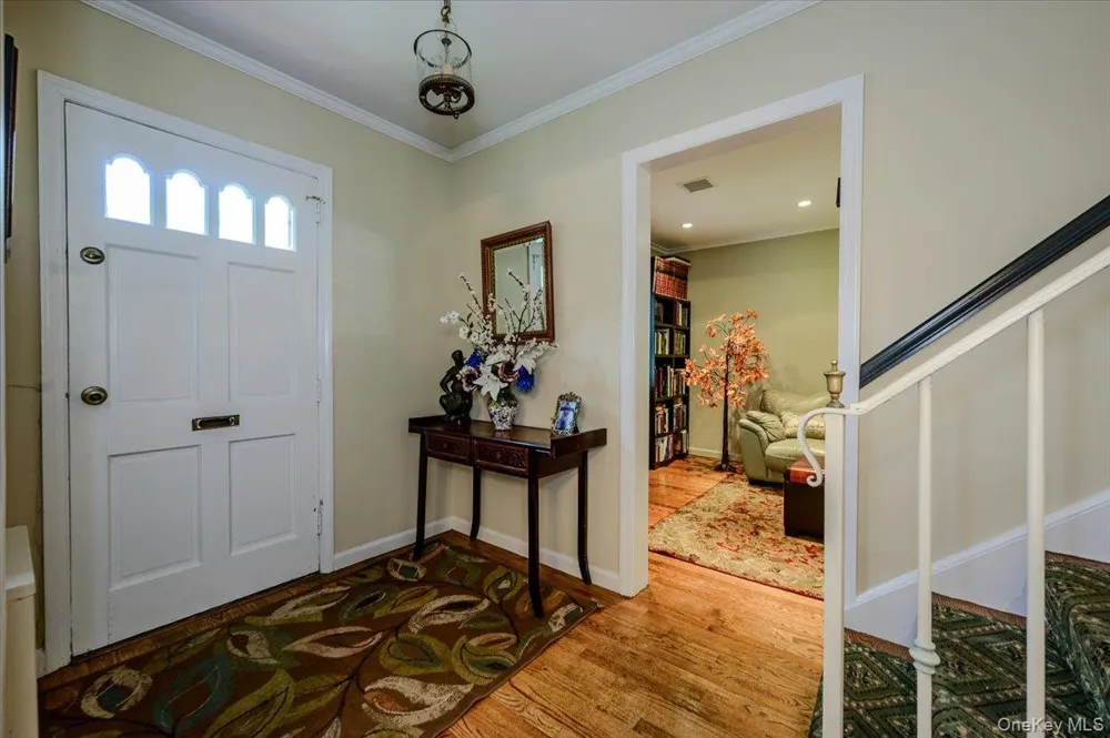 928 Northfield Road Woodmere, NY 11598