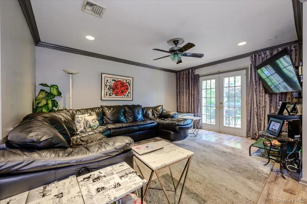928 Northfield Road Woodmere, NY 11598