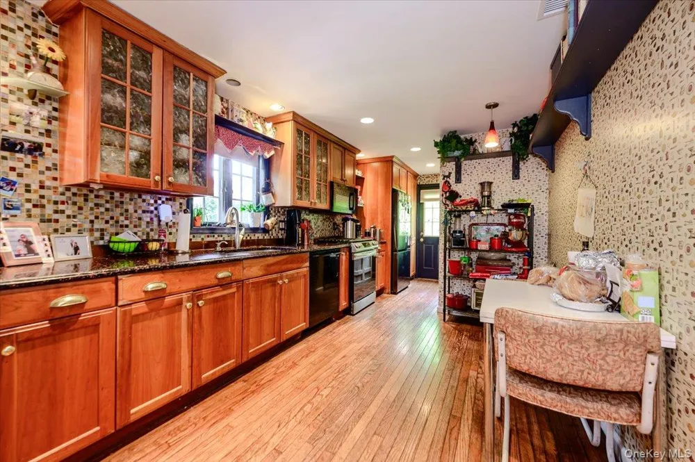 928 Northfield Road Woodmere, NY 11598