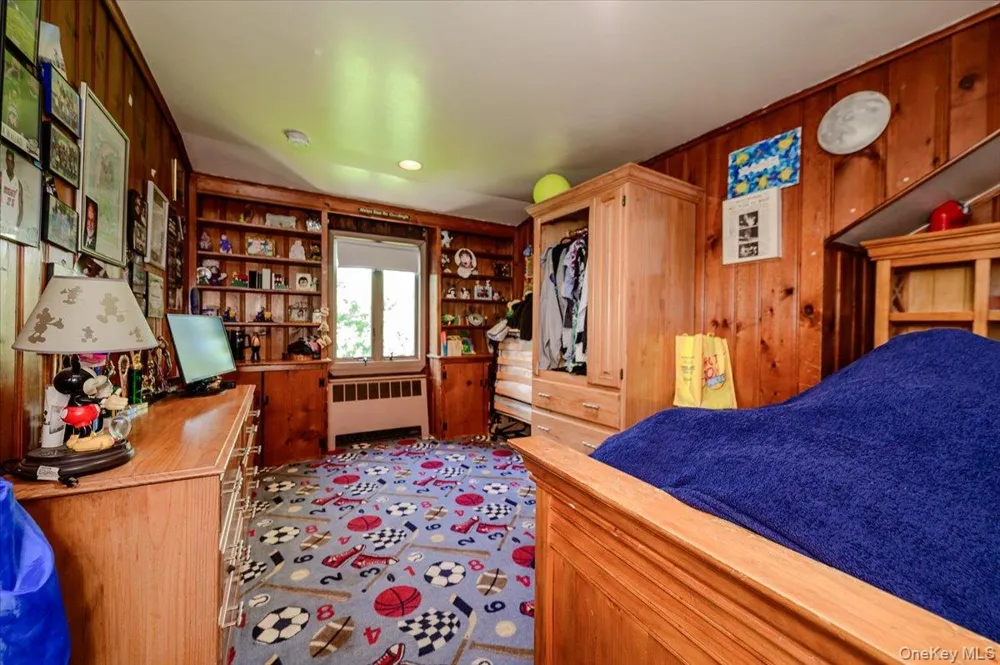 928 Northfield Road Woodmere, NY 11598