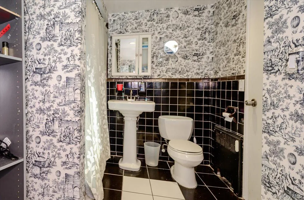 928 Northfield Road Woodmere, NY 11598