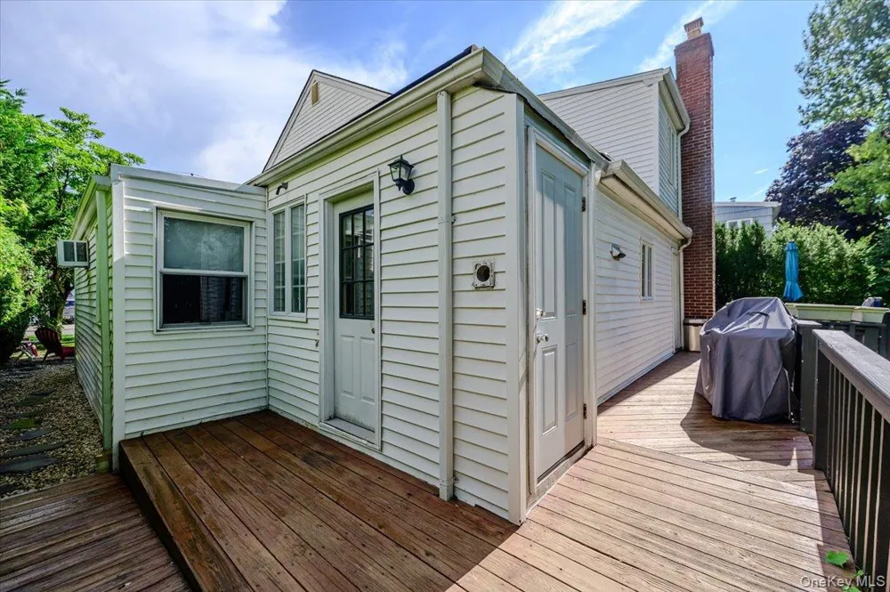 928 Northfield Road Woodmere, NY 11598