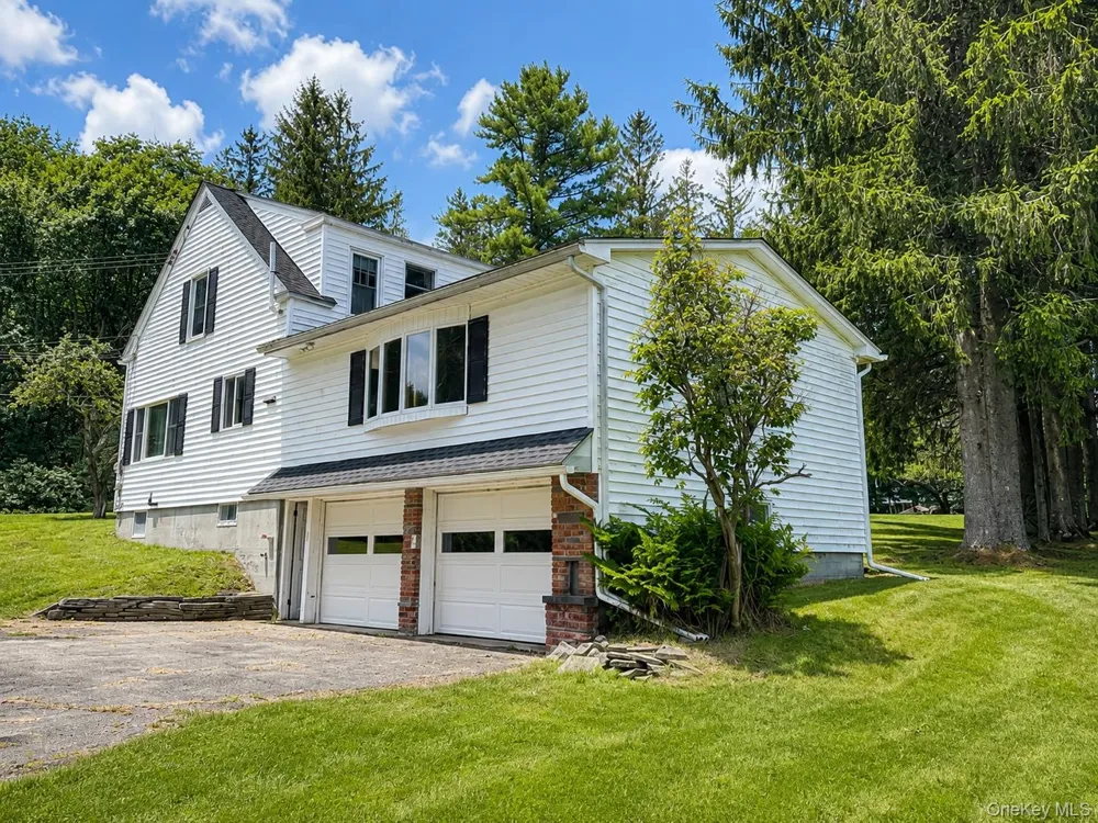 51 Shandelee Lake Road Livingston Manor, NY 12758