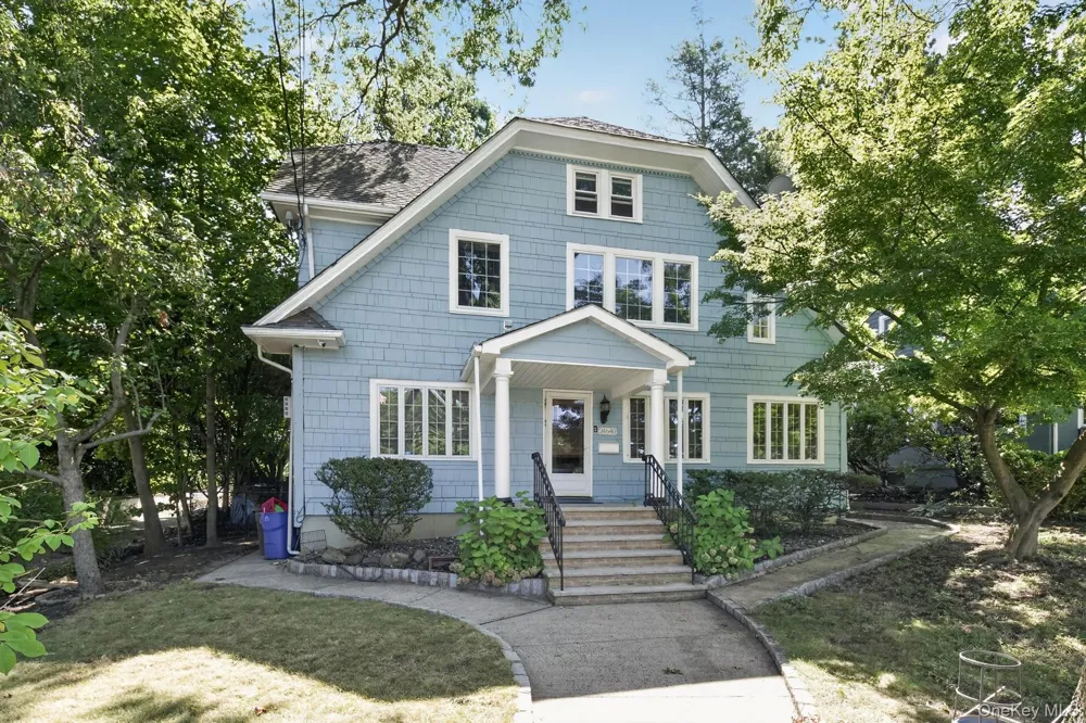 24640 Alameda Avenue Little Neck, NY 11362