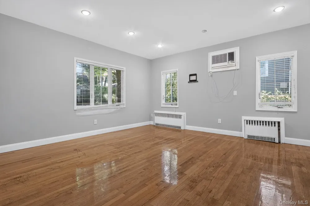 24640 Alameda Avenue Little Neck, NY 11362