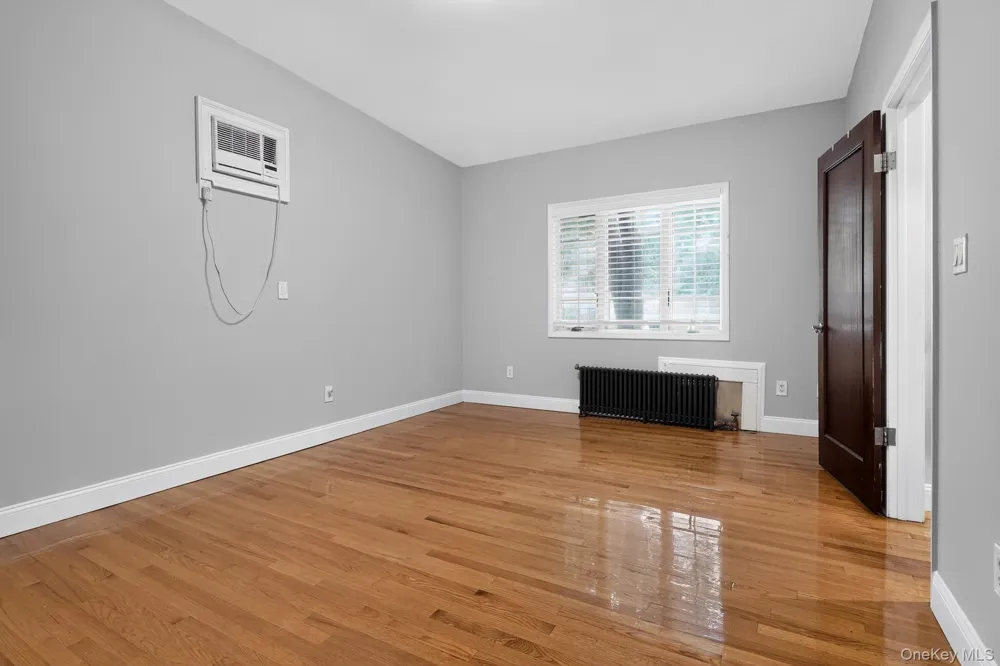 24640 Alameda Avenue Little Neck, NY 11362