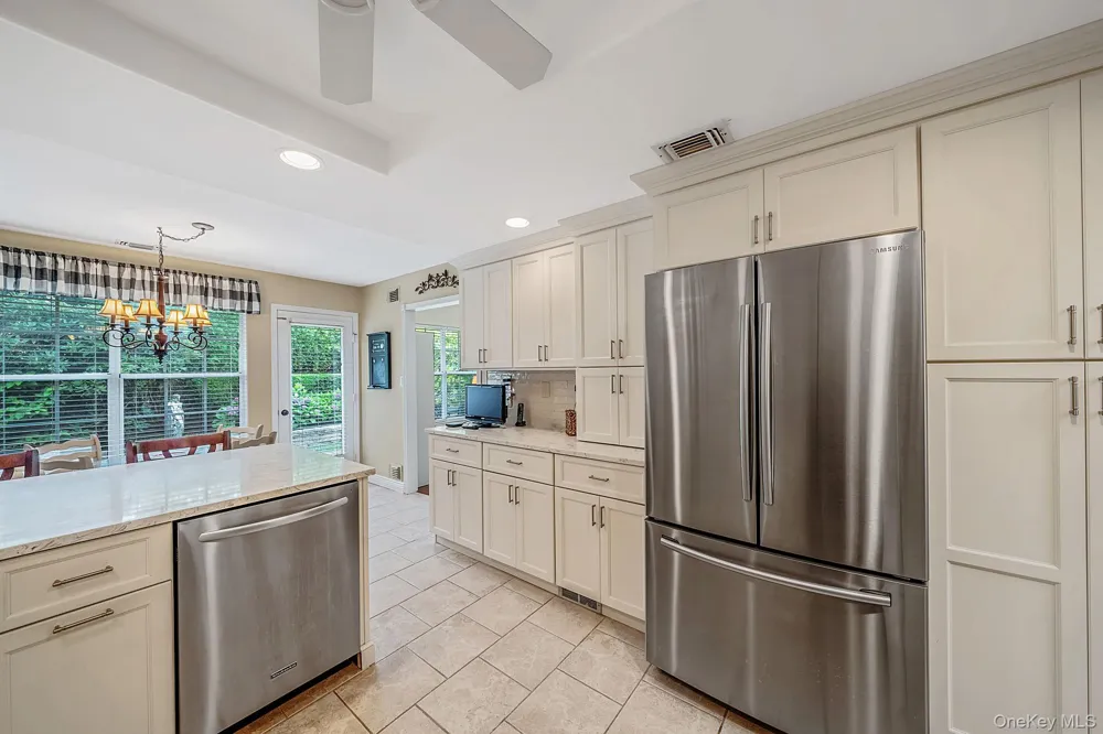 276 Glen Drive Ridge, NY 11961