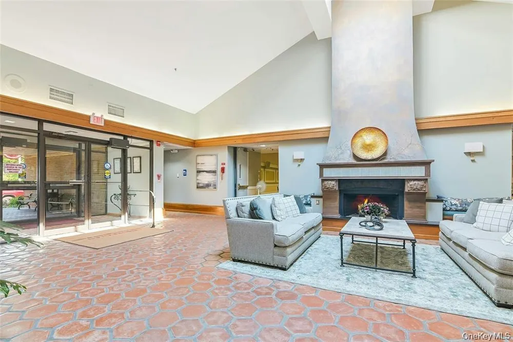 276 Glen Drive Ridge, NY 11961