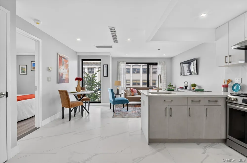 643 5th Avenue #6B Brooklyn, NY 11215
