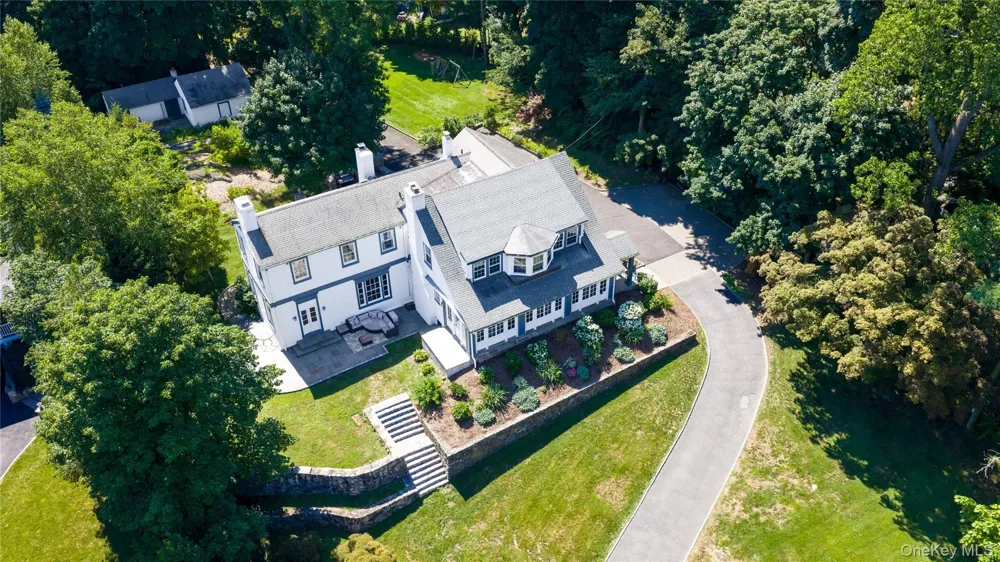 14 Crescent Drive Elmsford, NY 10523