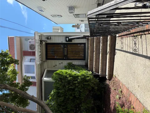 3233 200 STREET