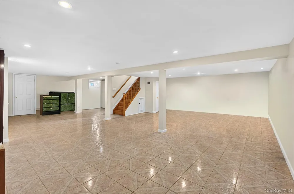 108 Marcus Avenue New Hyde Park, NY 11040