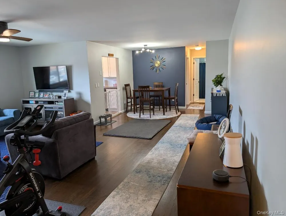 2435 Union Boulevard #7B Islip, NY 11751
