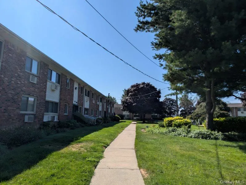 2435 Union Boulevard #7B Islip, NY 11751