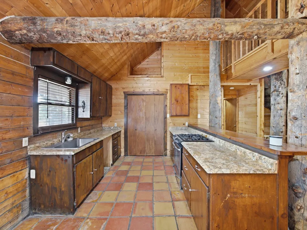 12116 E Fm 174 Bowie, TX 76230