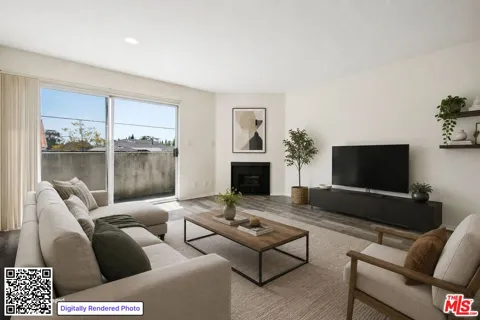 870 Crenshaw Boulevard