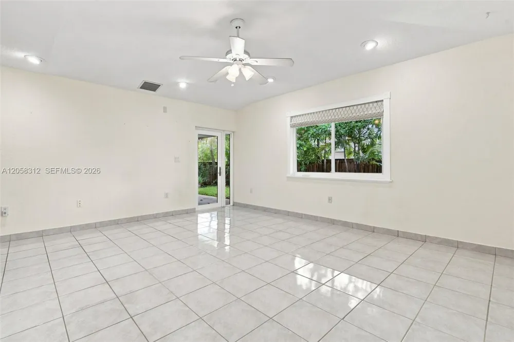 701 Westward Dr Miami Springs, FL 33166