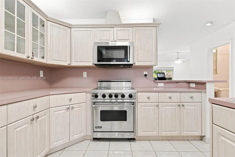 701 Westward Dr Miami Springs, FL 33166
