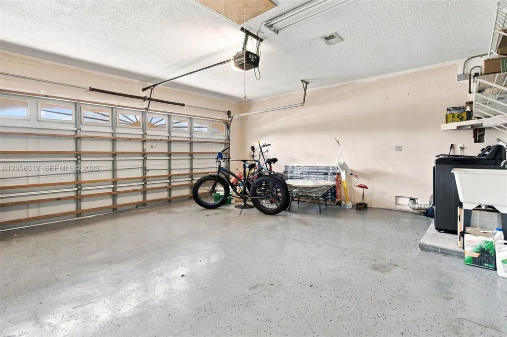 701 Westward Dr Miami Springs, FL 33166