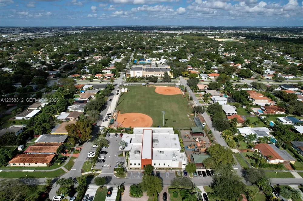 701 Westward Dr Miami Springs, FL 33166