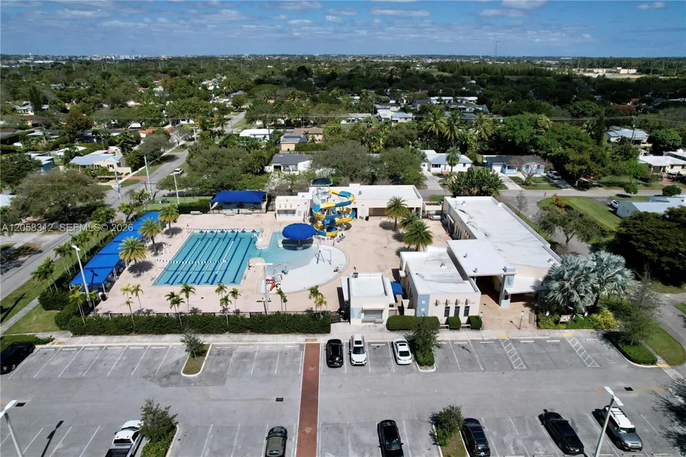 701 Westward Dr Miami Springs, FL 33166