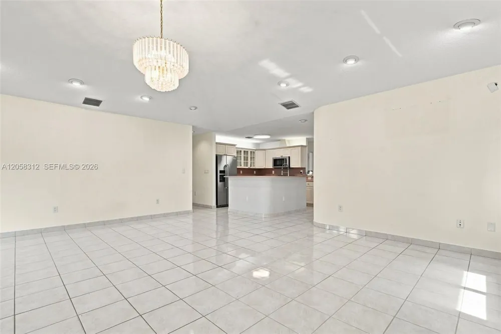 701 Westward Dr Miami Springs, FL 33166