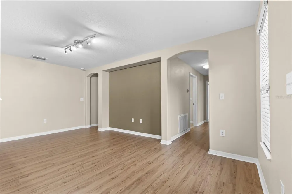20542 GRAND VISTA LANE Tampa, FL 33647