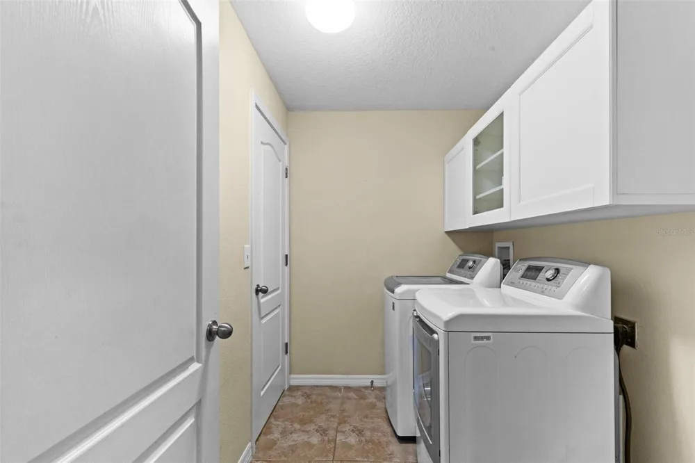 20542 GRAND VISTA LANE Tampa, FL 33647