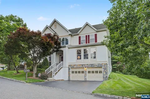 29 Skytop Ridge