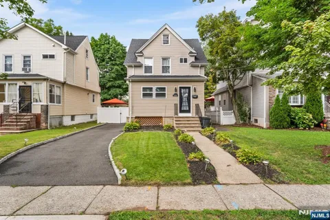 6 Enfield Avenue