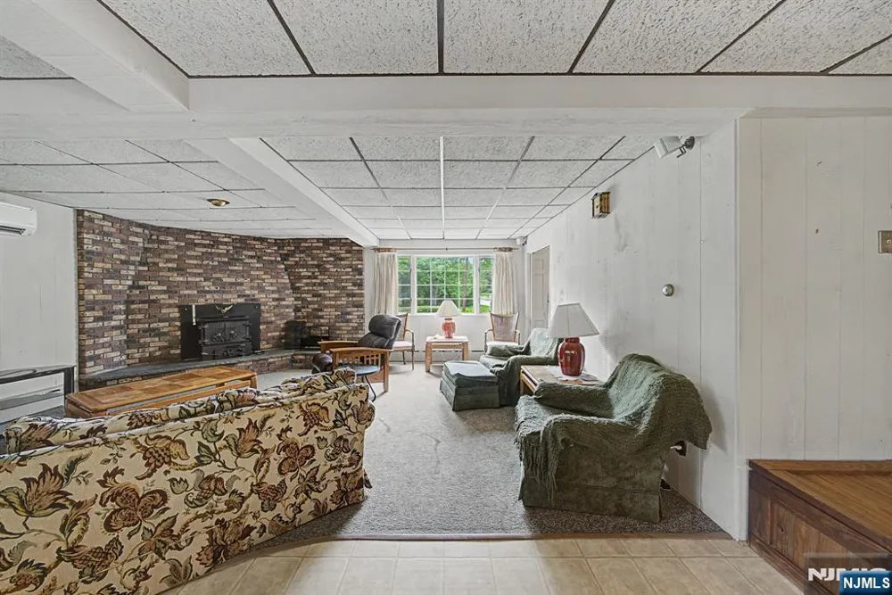 812 Mountain Avenue Wyckoff, NJ 07481