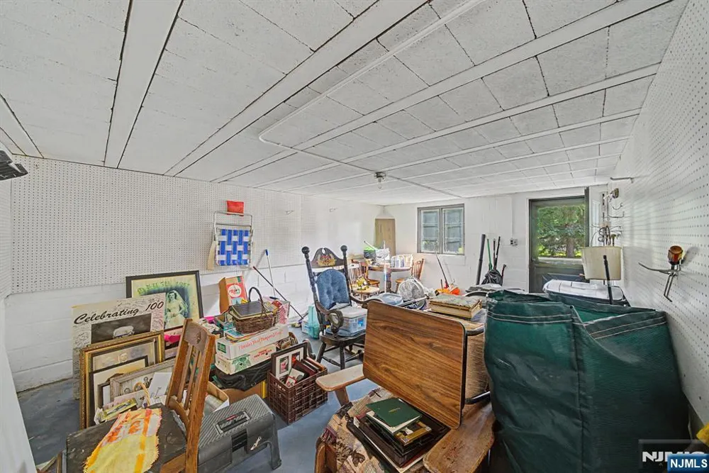 812 Mountain Avenue Wyckoff, NJ 07481