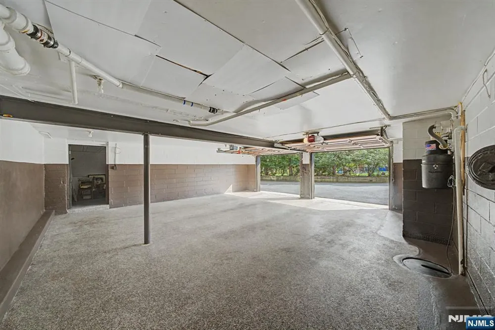 812 Mountain Avenue Wyckoff, NJ 07481