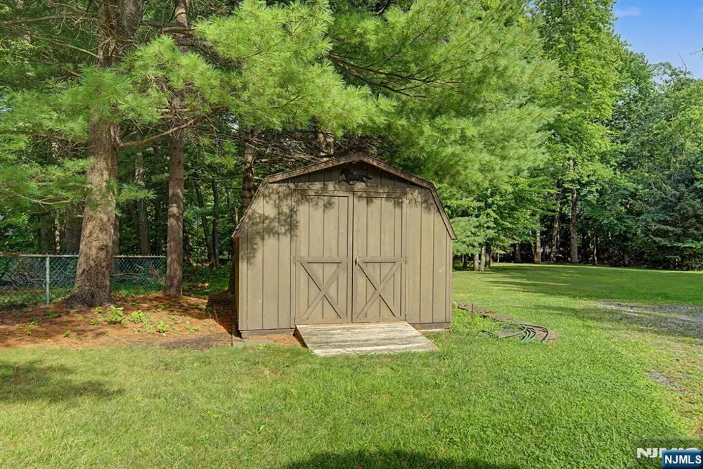 812 Mountain Avenue Wyckoff, NJ 07481