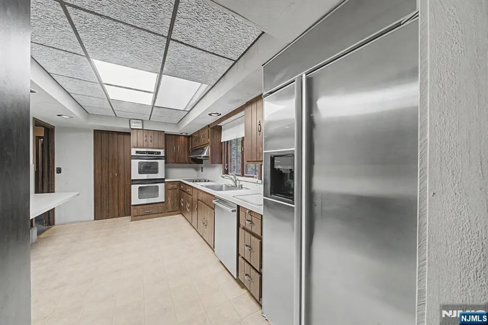 812 Mountain Avenue Wyckoff, NJ 07481