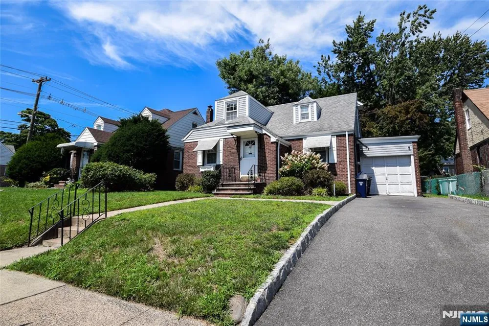 441-443 9th Avenue Paterson, NJ 07514