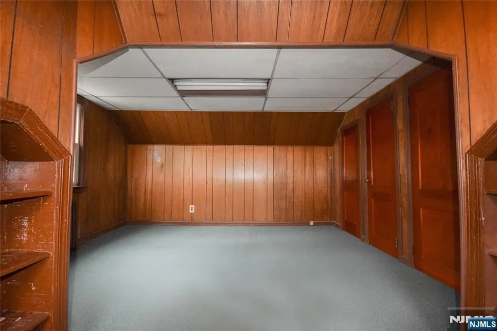 441-443 9th Avenue Paterson, NJ 07514