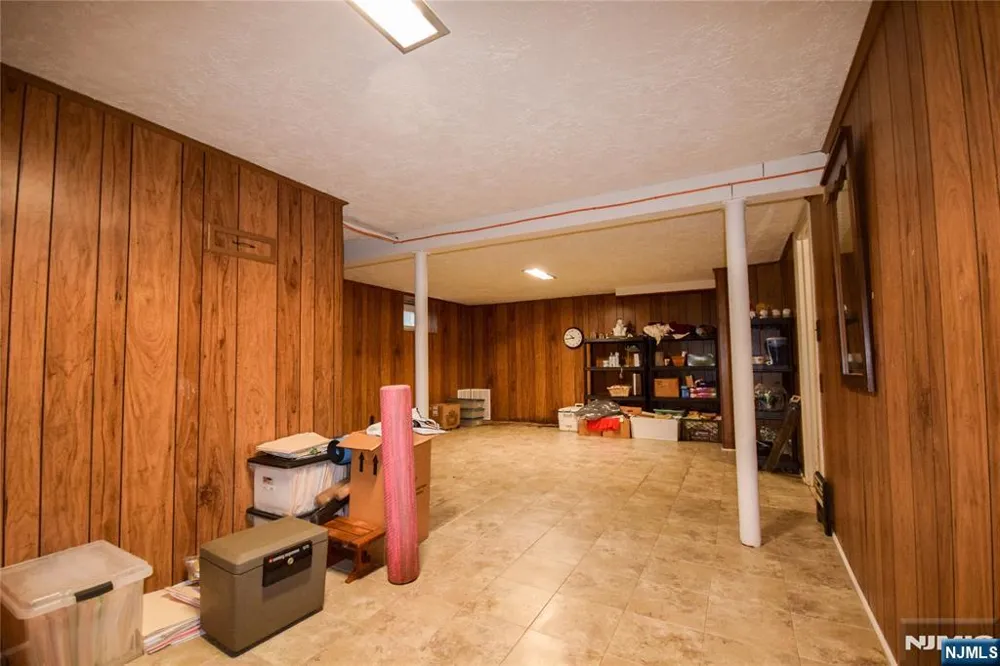 441-443 9th Avenue Paterson, NJ 07514
