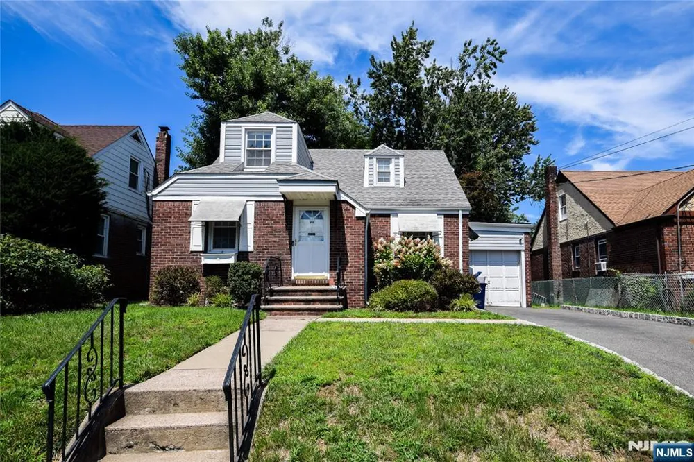441-443 9th Avenue Paterson, NJ 07514