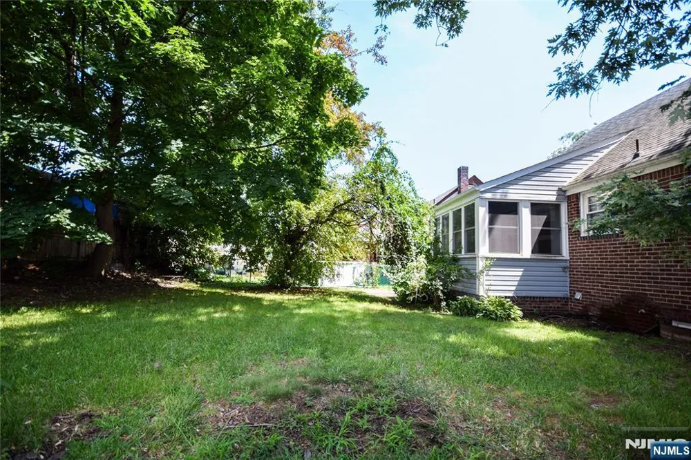 441-443 9th Avenue Paterson, NJ 07514