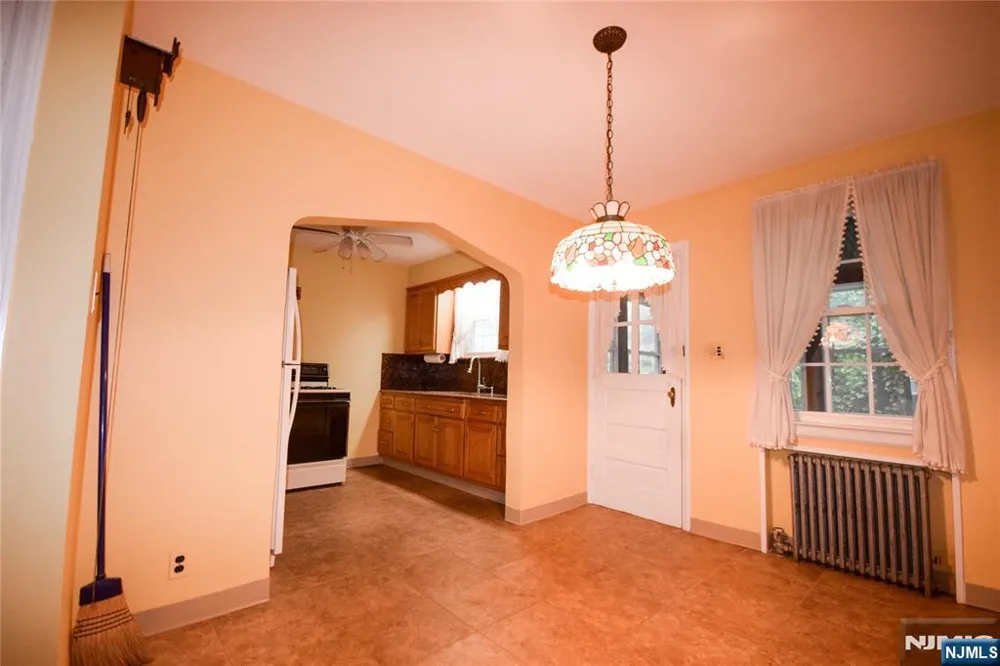 441-443 9th Avenue Paterson, NJ 07514