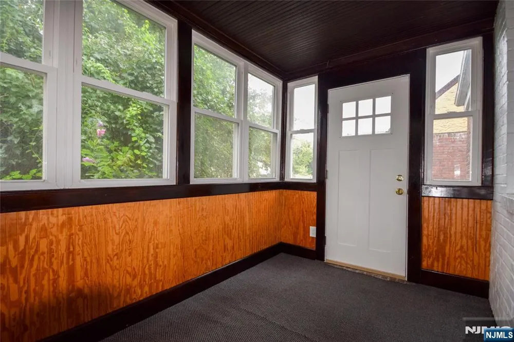 441-443 9th Avenue Paterson, NJ 07514