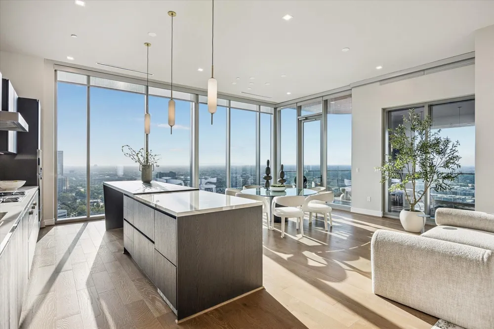1711 Allen Parkway #3204 Houston, TX 77019